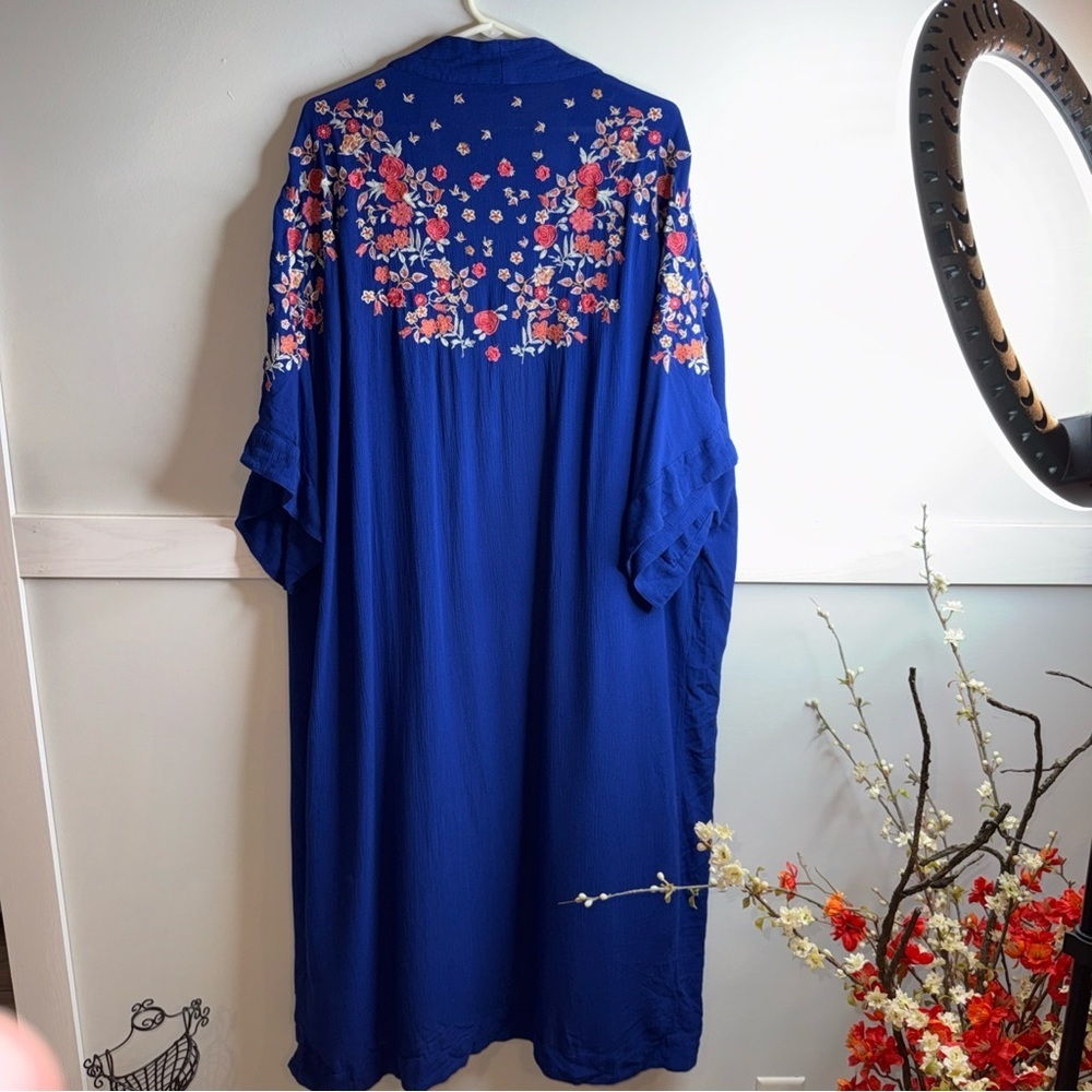 Floral Embroidered Blue Kimono with embroidery.  Reminiscent of Johnny Was - Picture 6 of 8